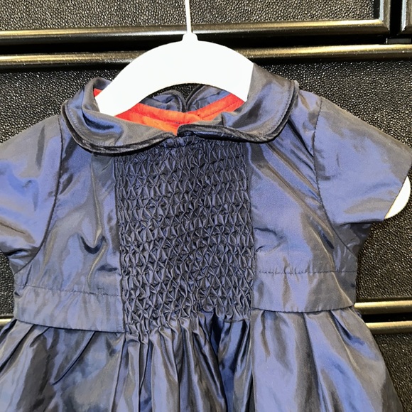 👑👸TOMMY HILFIGER ADORABLE LITTLE GIRLS’ DRESS WITH BOW DETAIL IN THE BACK - Picture 2 of 7
